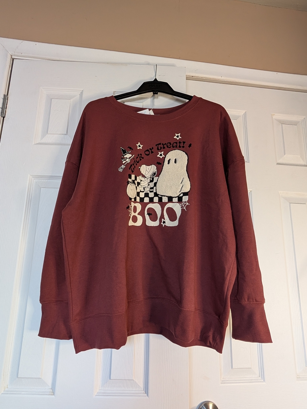 Maurices NWT Peanuts Halloween 'BOO' Graphic Crewneck Sweatshirt